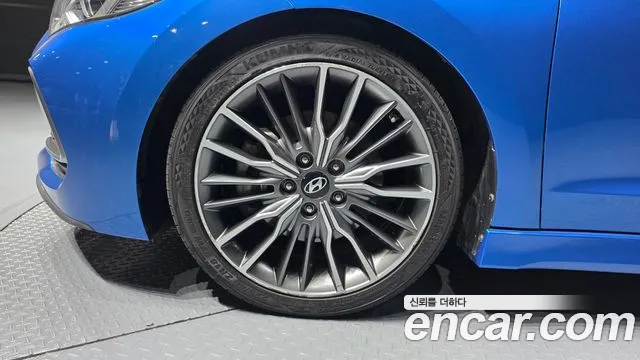 Hyundai Avante 2017 thumb 5