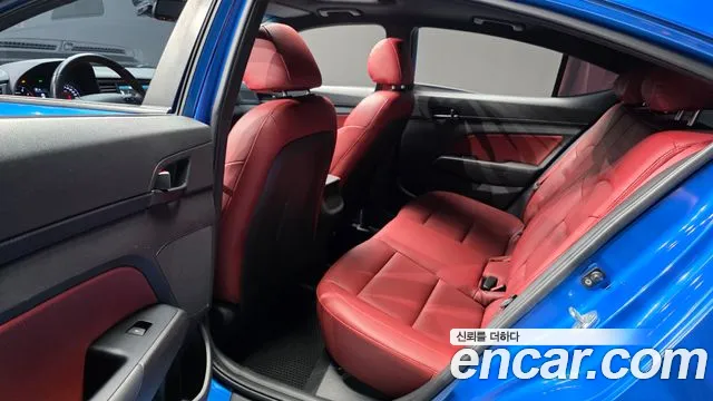 Hyundai Avante 2017 thumb 12