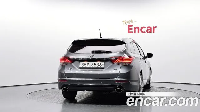 Hyundai i40 2013 thumb 4