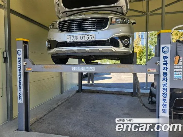 Kia Carnival 2016 thumb 7