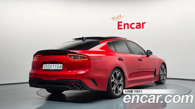 Kia Stinger 2019 thumb 2