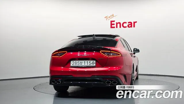 Kia Stinger 2019 thumb 4