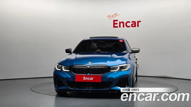 BMW 3-Series 2020 thumb 3