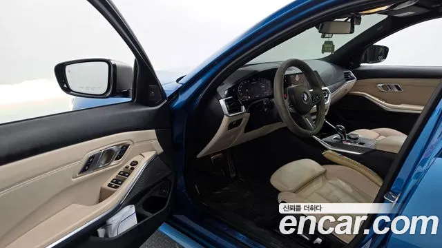 BMW 3-Series 2020 thumb 10