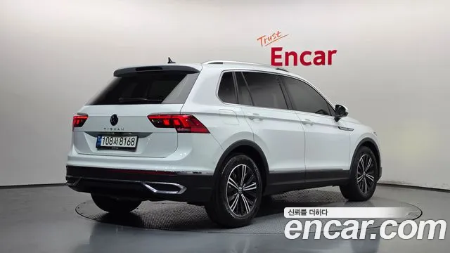 Volkswagen Tiguan 2021 thumb 2