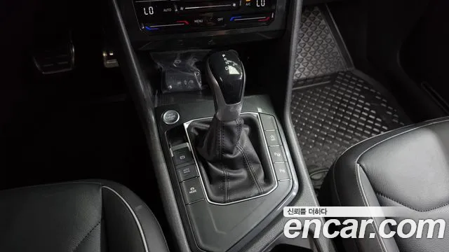 Volkswagen Tiguan 2021 thumb 9