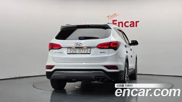 Hyundai Santa Fe 2016 thumb 4