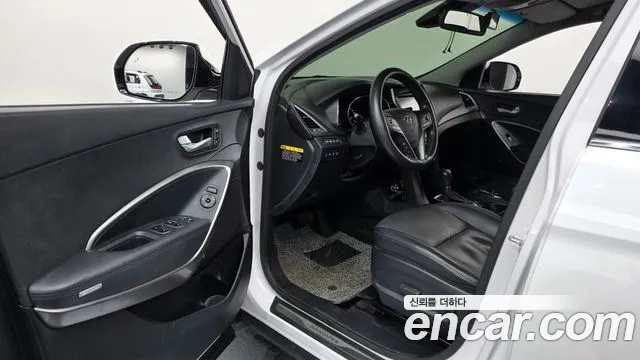 Hyundai Santa Fe 2016 thumb 10