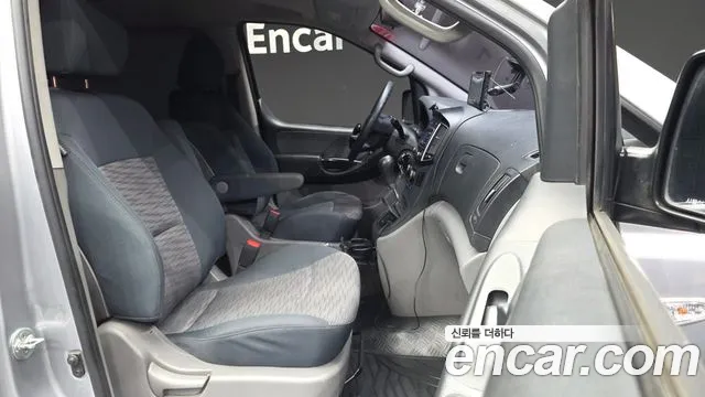 Hyundai Starex 2016 thumb 11