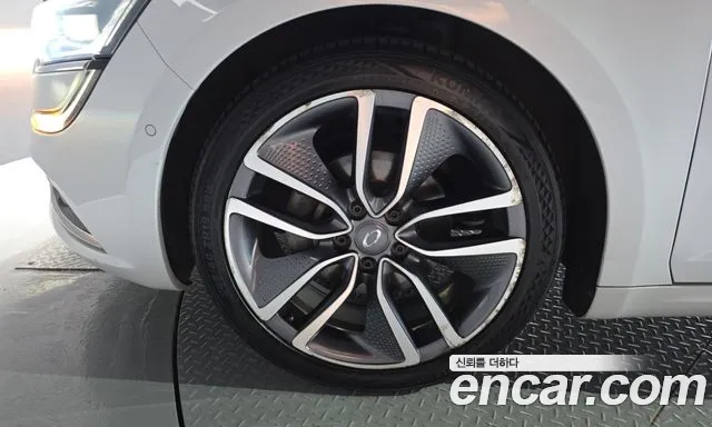 Renault-KoreaSamsung Megane 2016 thumb 4