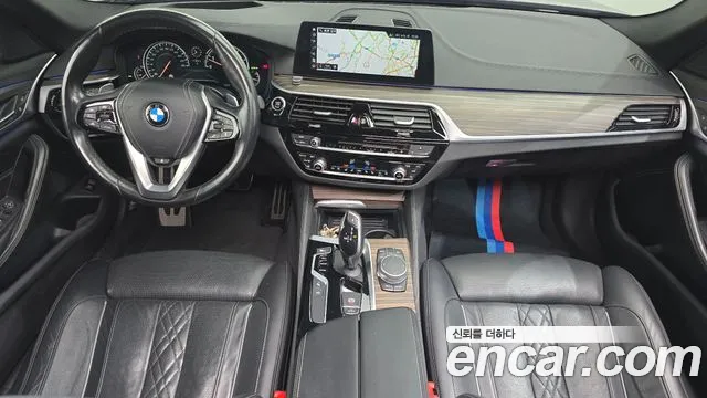 BMW 5-Series 2017 thumb 7