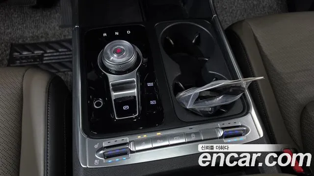 Kia Carnival 2024 thumb 9