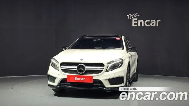 Mercedes-Benz GLA 2016 thumb 3