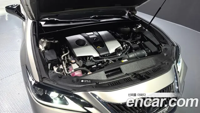 Lexus ES 2020 thumb 5