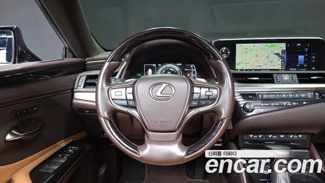 Lexus ES 2020 thumb 12