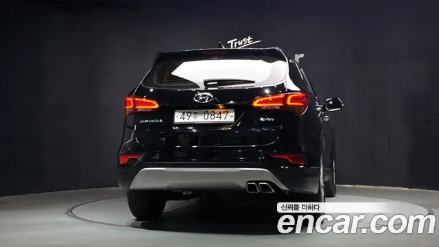Hyundai Santa Fe 2016 thumb 4