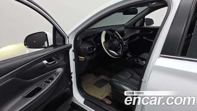 Hyundai Santa Fe 2018 thumb 9