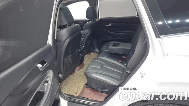 Hyundai Santa Fe 2018 thumb 11