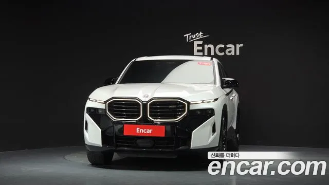 BMW XM 2023 thumb 2