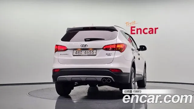 Hyundai Santa Fe 2015 thumb 4