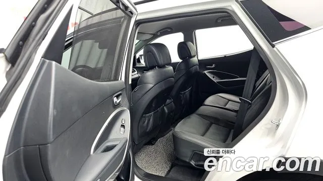 Hyundai Santa Fe 2015 thumb 11