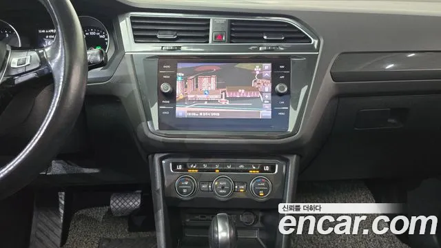 Volkswagen Tiguan 2020 thumb 12