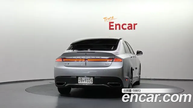 Lincoln MKZ 2017 thumb 4
