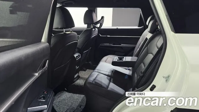 KG_Mobility_Ssangyong Torres 2023 thumb 11