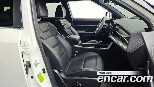 KG_Mobility_Ssangyong Torres 2023 thumb 12