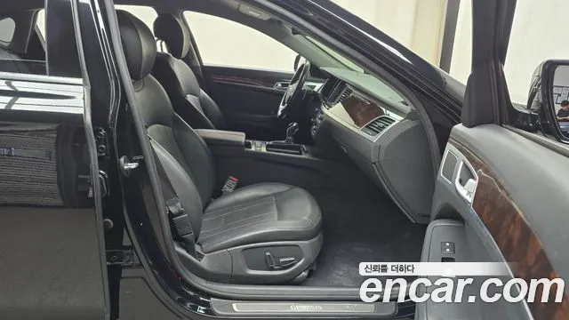 Hyundai Genesis 2015 thumb 12
