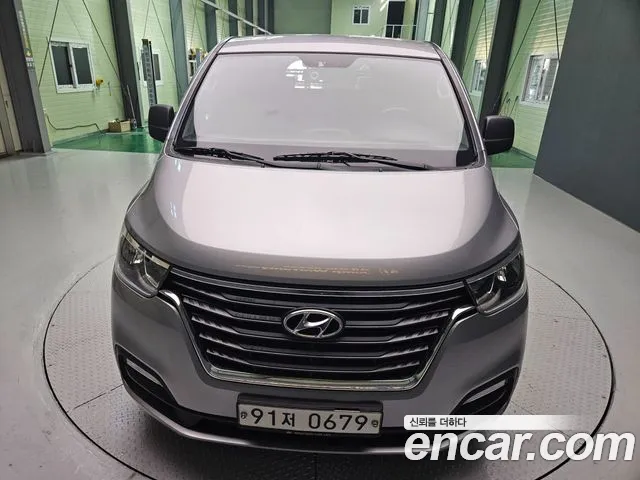 Hyundai Starex 2019 thumb 3