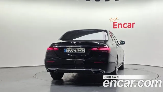 Mercedes-Benz E-Класс 2021 thumb 4