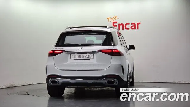 Mercedes-Benz GLE 2025 thumb 4