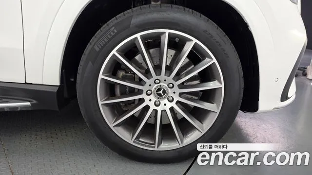 Mercedes-Benz GLE 2025 thumb 5
