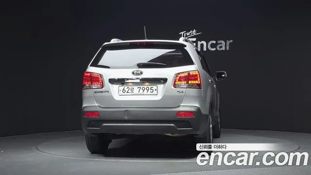 Kia Sorento 2009 thumb 4