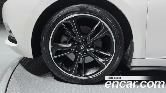 Hyundai i40 2016 thumb 5