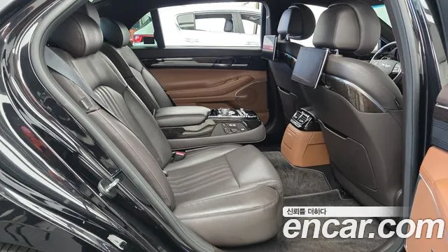 Genesis G90 2021 thumb 12