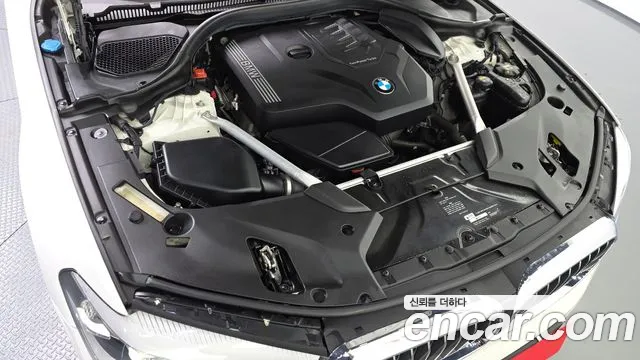 BMW 5-Series 2020 thumb 6