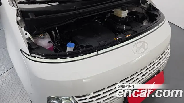 Hyundai Staria 2025 thumb 6