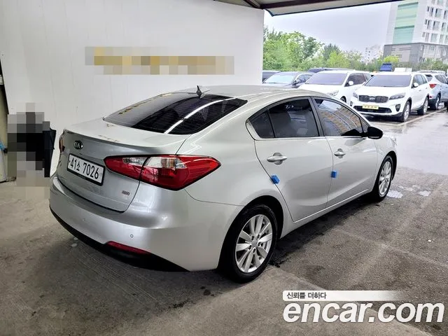 Kia K3 2013 thumb 4