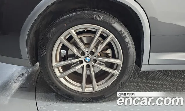BMW X4 2020 thumb 5