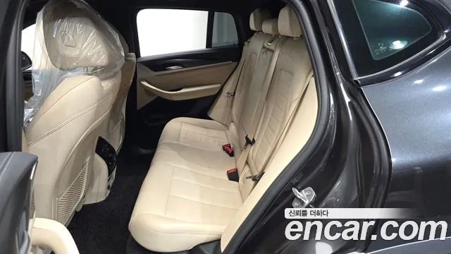 BMW X4 2020 thumb 11