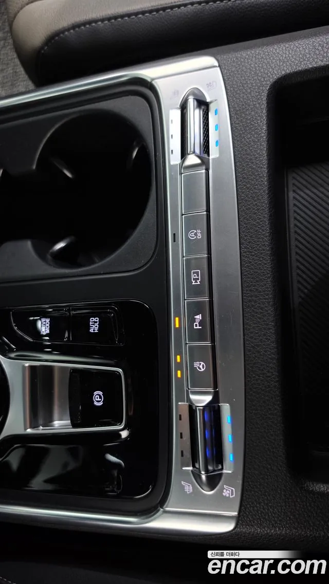 Kia Carnival 2024 thumb 9