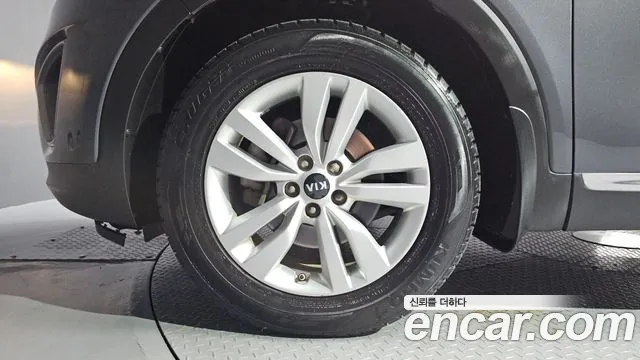 Kia Sorento 2014 thumb 5