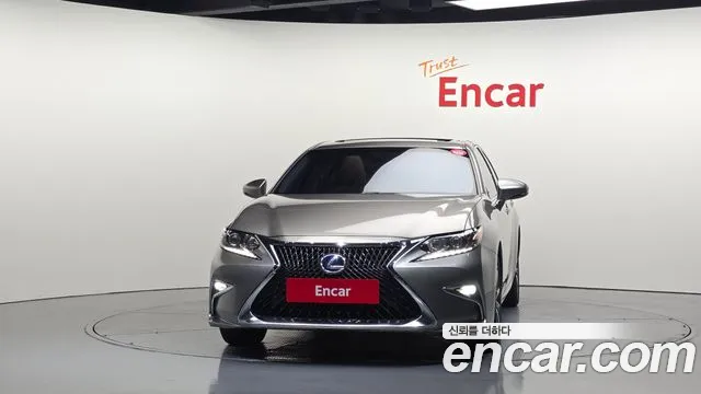 Lexus ES 2016 thumb 3