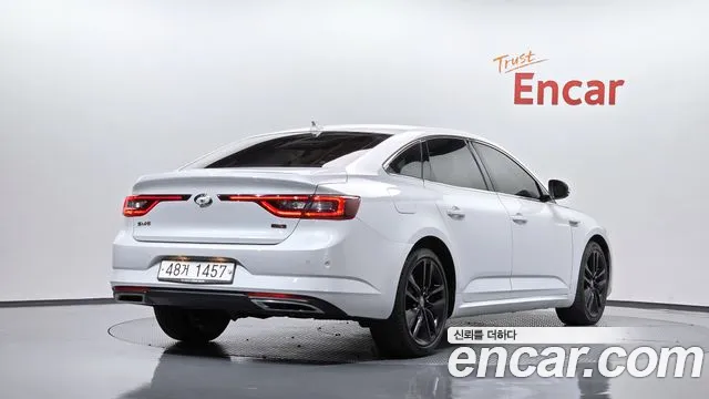 Renault-KoreaSamsung Megane 2016 thumb 2