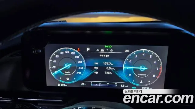 Kia Carnival 2021 thumb 8