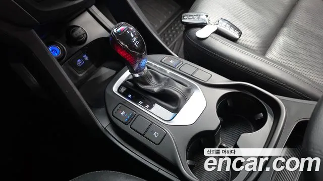 Hyundai Santa Fe 2016 thumb 9