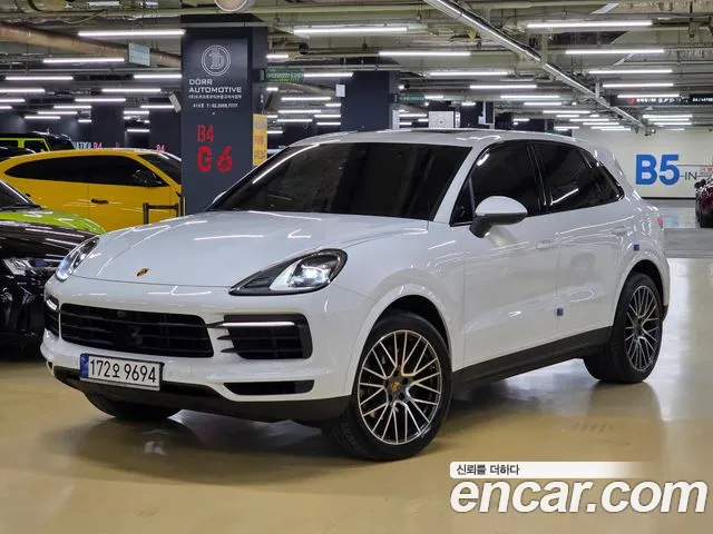 Porsche Cayenne 2022 thumb 2
