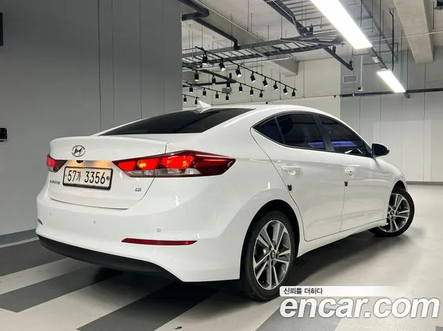 Hyundai Avante 2017 thumb 2